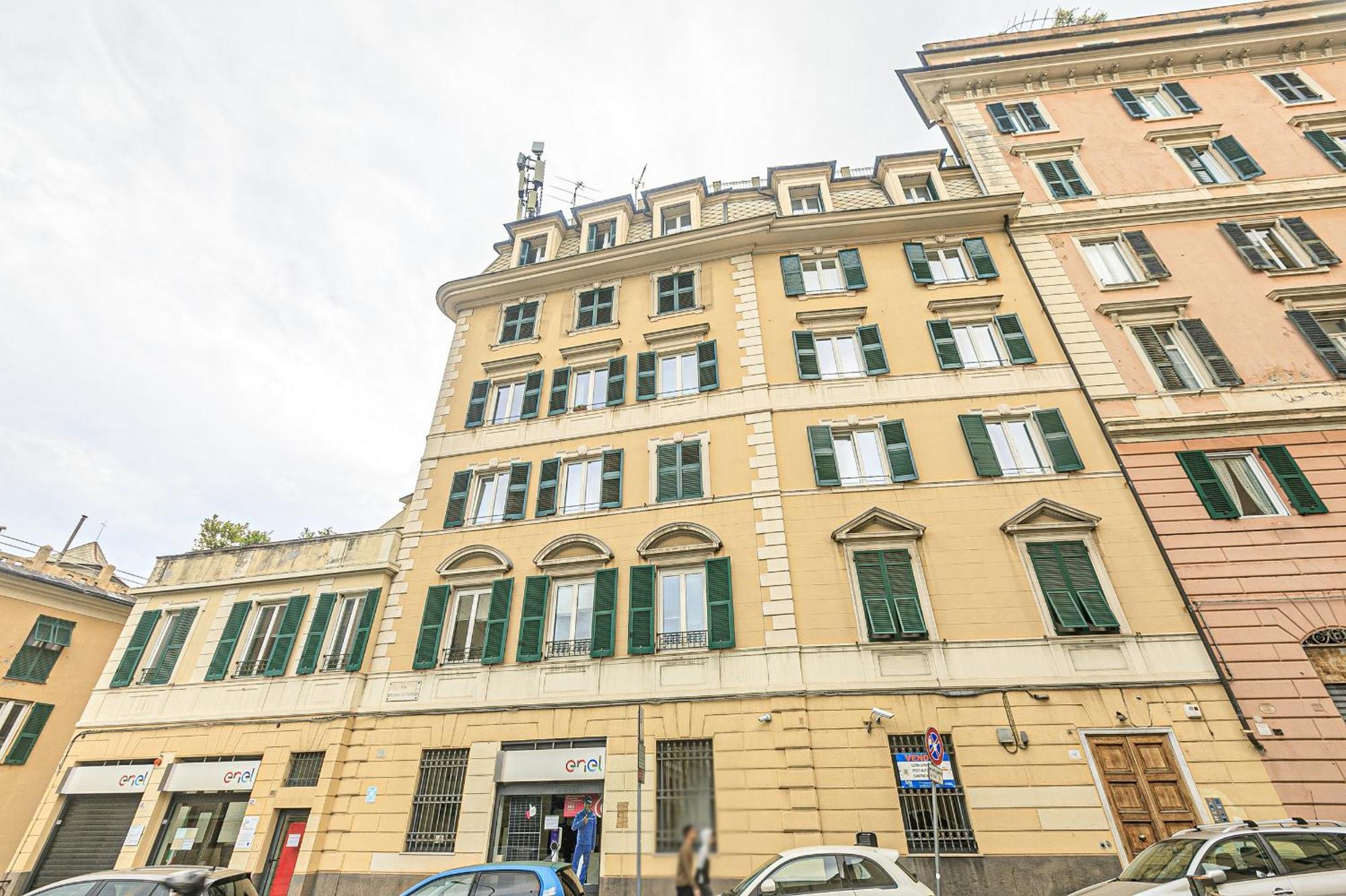 Real Italian Estate - Memories Apartment Genua